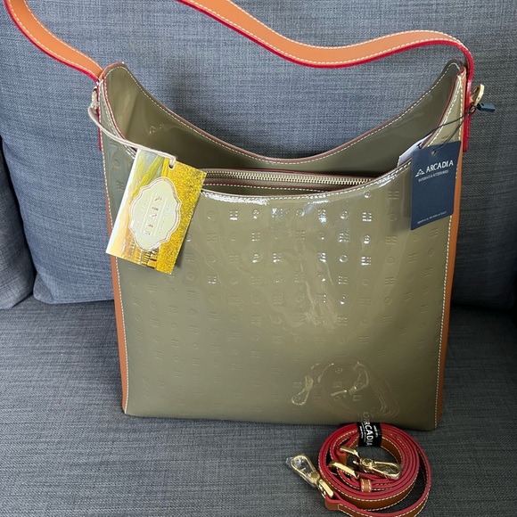 NWT ARCADIA PATENT LEATHER SATCHEL HANDBAG PURSE